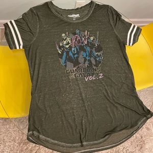 Guardians of the Galaxy Marvel girly t-shirt. XL. Dark green/gray. Very light